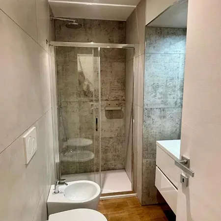 Casanova Pied A Terre Apartment